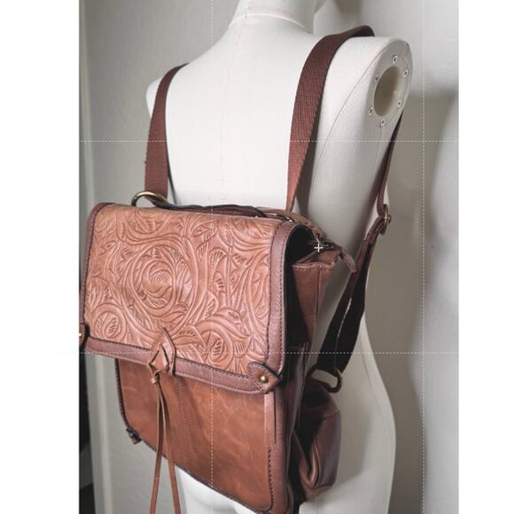 The Sak Ventura Backpack in Leather Adjustable Convertible Strap Tobacco Floral - Picture 3 of 6
